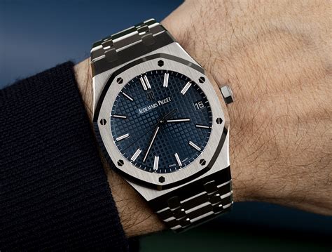 Shop Audemars Piguet Royal Oak 33mm Blue Dial Watch